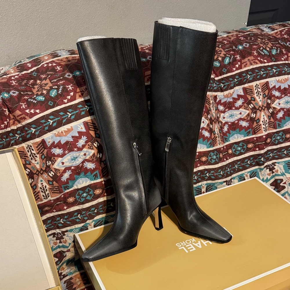 Michael Kors Black Leather Knee-High Pointed-Toe Stiletto Boots